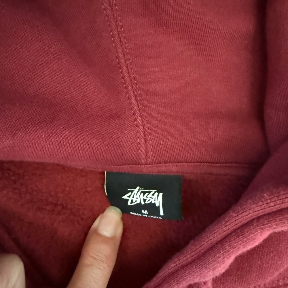 Stussy Burgundy Pullover sweatshirt Hoodie with Gold Logo - Picture 3 of 5